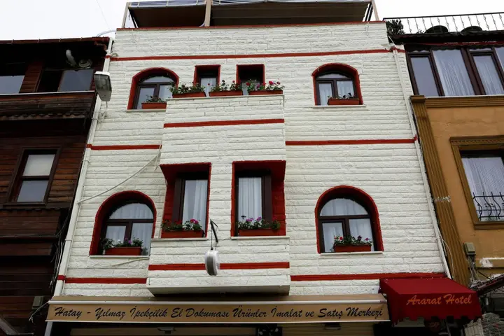 Стамбул: Ararat Hotel