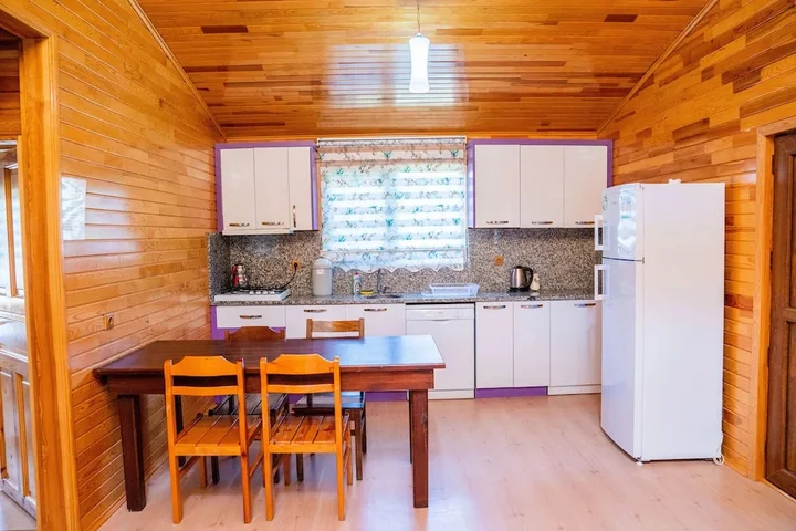 Чиралы: Ikiz Villas