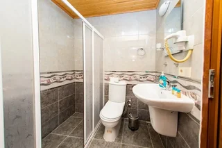 Чиралы: Ikiz Villas