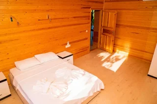 Чиралы: Ikiz Villas