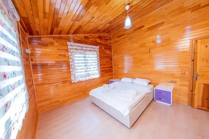 Чиралы: Ikiz Villas