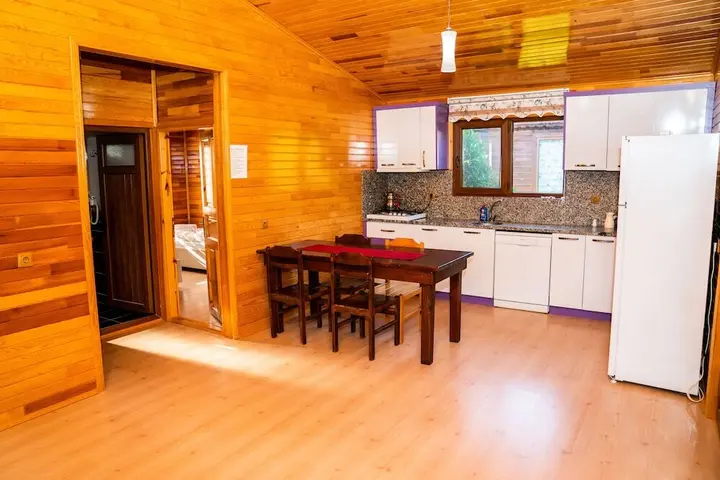 Чиралы: Ikiz Villas