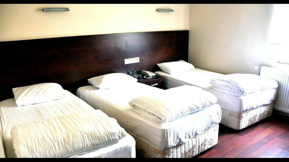 Хайраболу: Basol Hotel