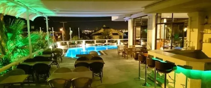 Чешме: Lord Hotel