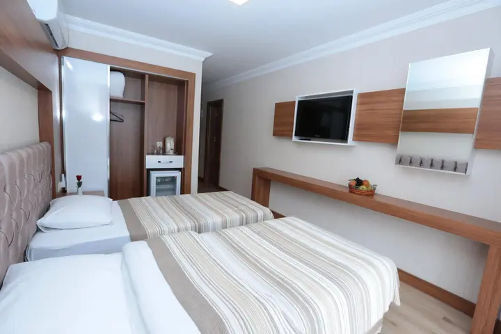 Бурса: Bursa Palas