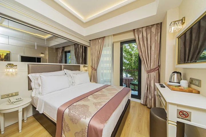 Стамбул: Grand Naki Hotel