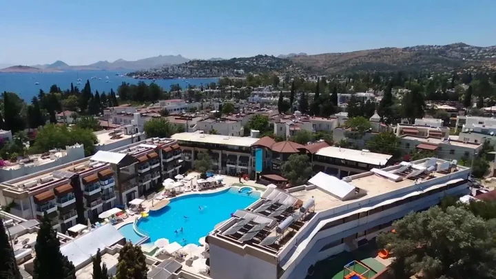 Битез: Risa Hotel