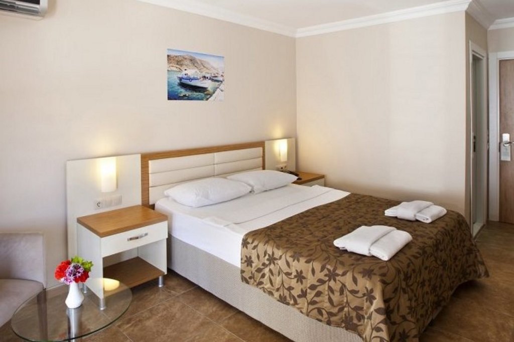 Битез: Risa Hotel