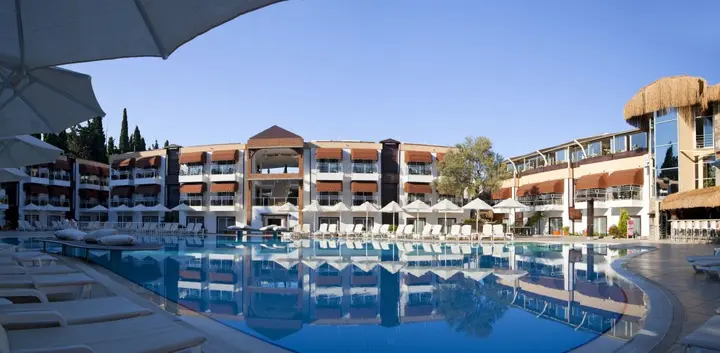 Битез: Risa Hotel