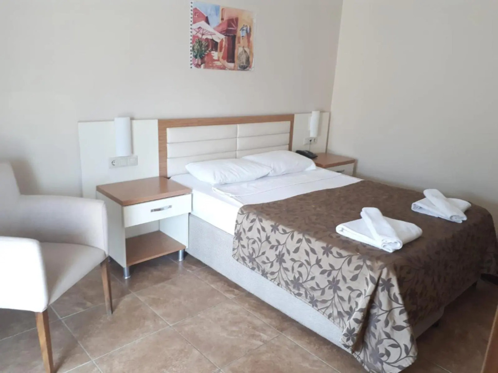 Битез: Risa Hotel