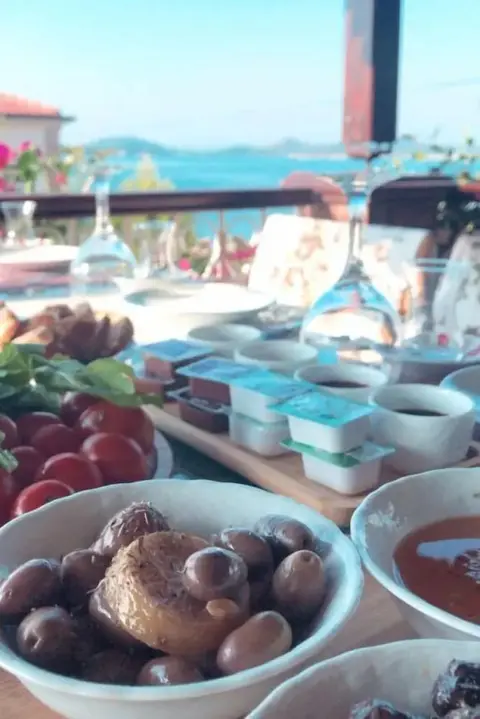 Айвалык: Cunda Sim Otel