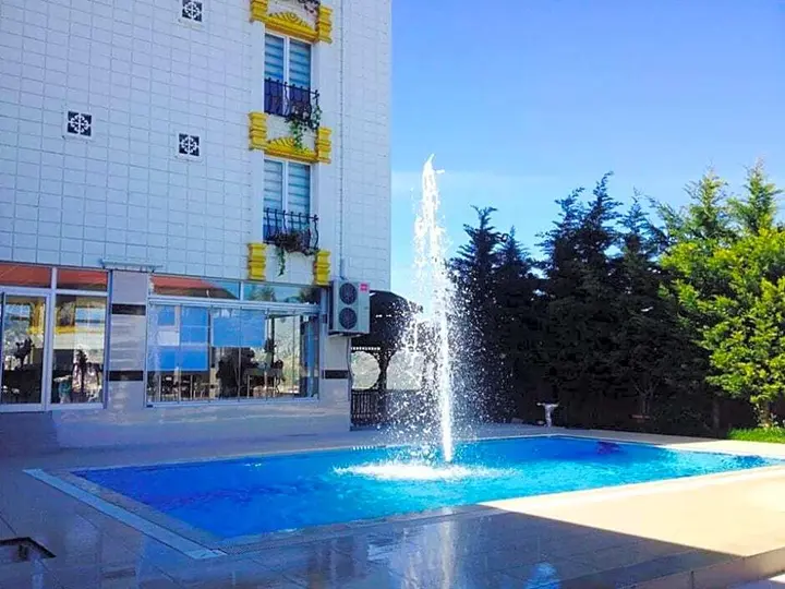 Тосия: Miray Otel