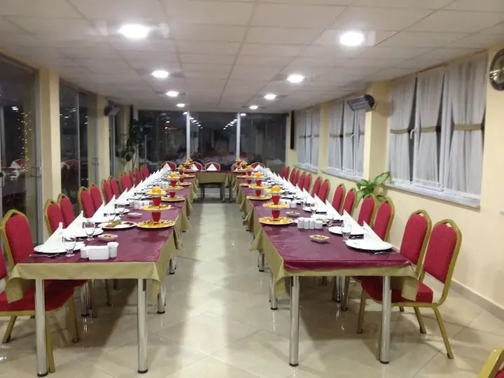 Тосия: Miray Otel