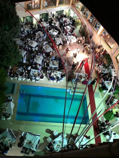 Тосия: Miray Otel