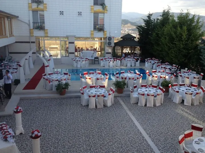 Тосия: Miray Otel