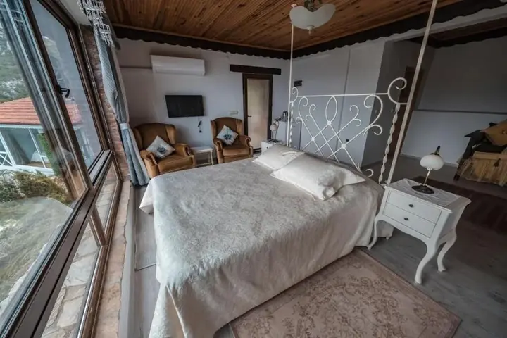 Патара: Yediburunlar Lighthouse Boutique Hotel & Restaurant