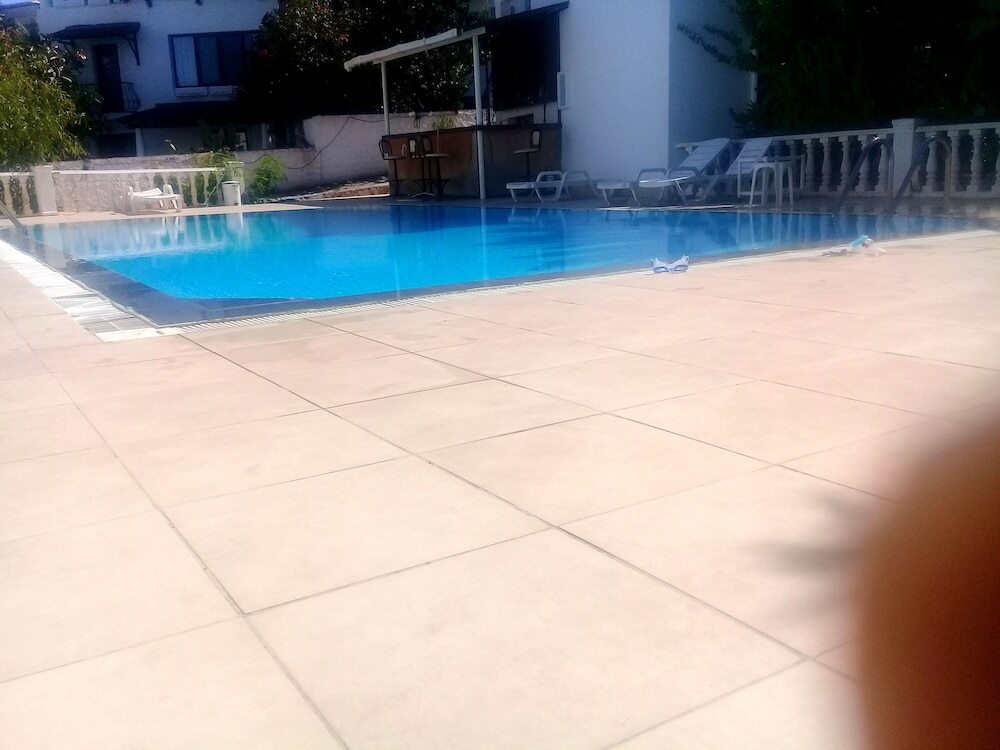 Торба: Jungle Apart Hotel