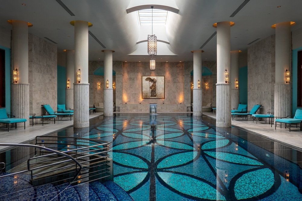 Стамбул: Four Seasons Hotel Istanbul at the Bosphorus