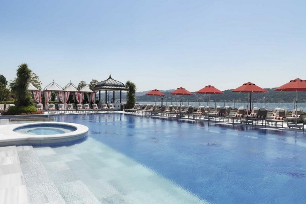 Стамбул: Four Seasons Hotel Istanbul at the Bosphorus