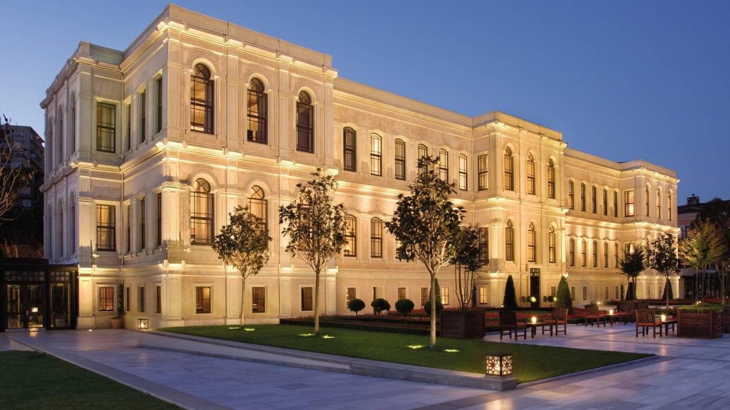 Стамбул: Four Seasons Hotel Istanbul at the Bosphorus