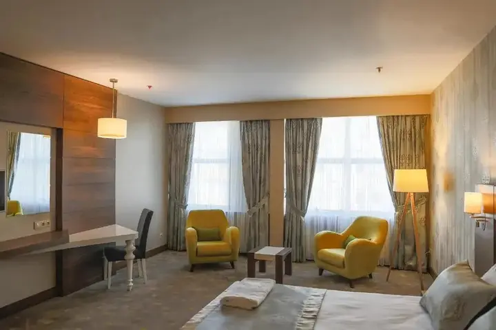 Инегол: Inegol Royal Hotel