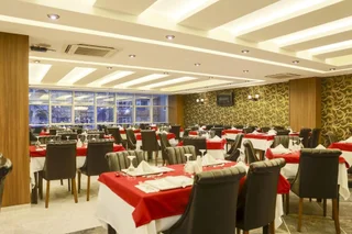 Инегол: Inegol Royal Hotel