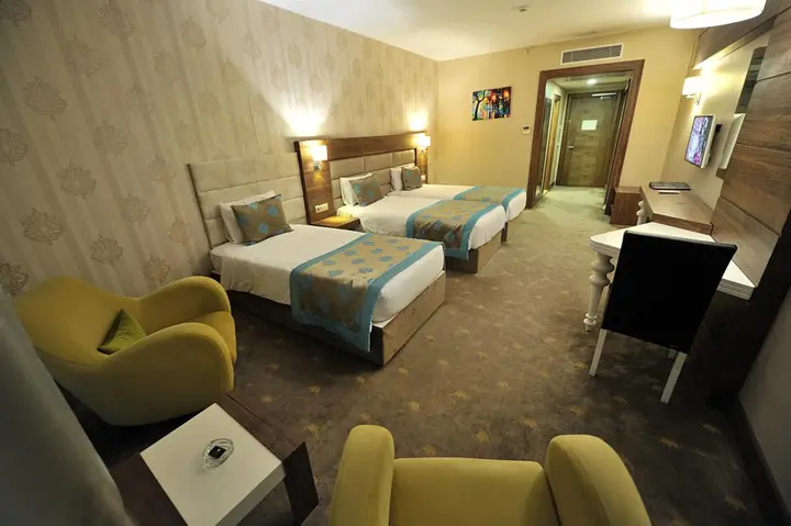 Инегол: Inegol Royal Hotel