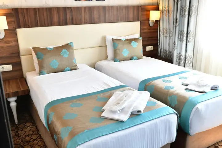 Инегол: Inegol Royal Hotel