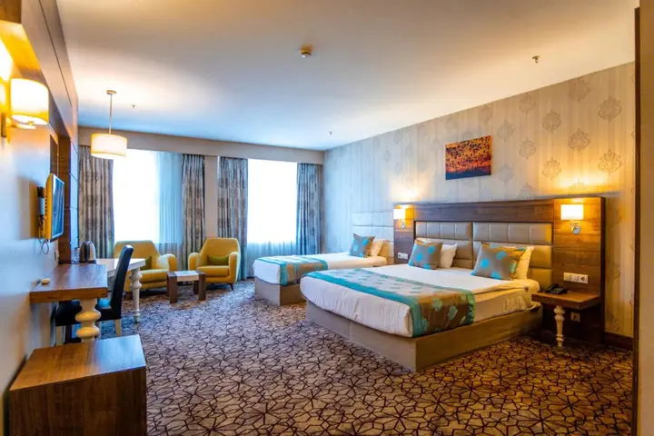 Инегол: Inegol Royal Hotel