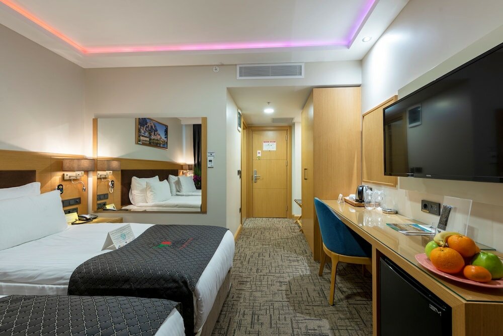 Стамбул: Boursier Hotel
