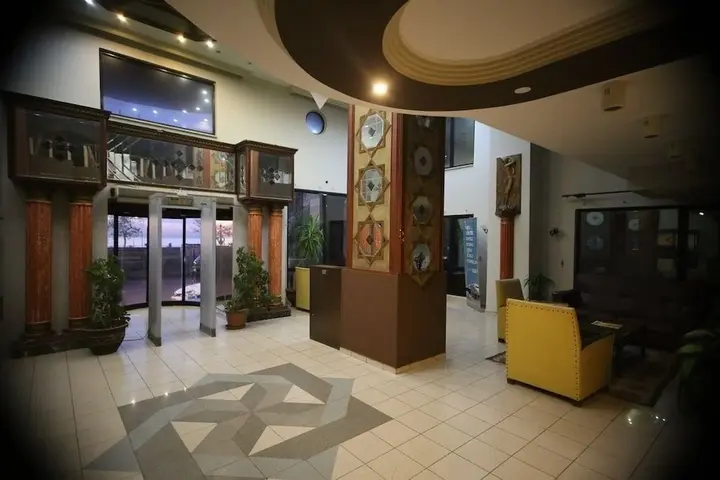 Хопа: Peronti Hotel