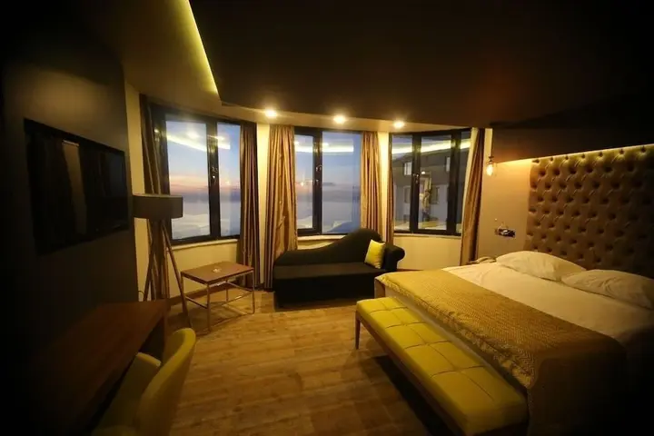 Хопа: Peronti Hotel