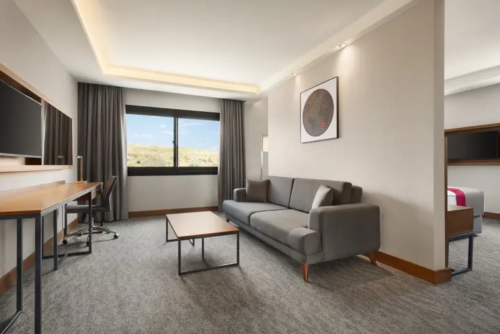 Дикили: Отель Ramada by Wyndham Izmir Aliaga