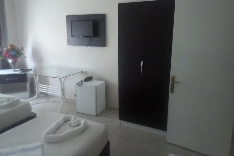 Чиврил: Grand Otel