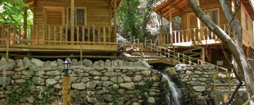 Эдремит: Alacahan Bungalow Evleri