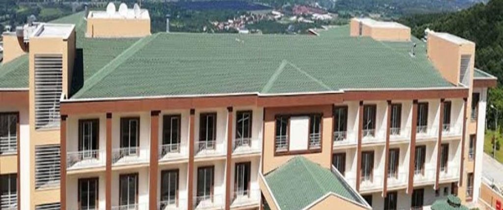 Kartepe Akçakoca Mesleki ve Teknik Anadolu Lisesi — фото 1