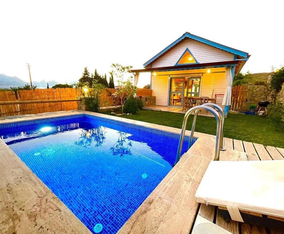 Датча: Villa Rengin Datça (Havuzlu) Günlük Haftalık Kiralık