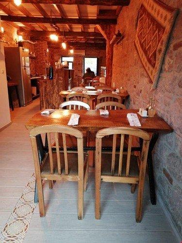 Айвалык: Azra Konukevi - Restaurant