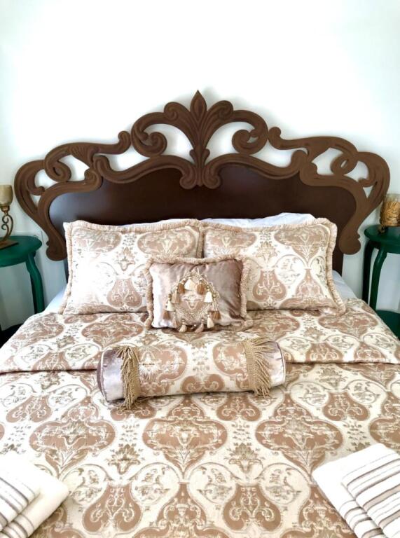 Айвалык: Ayvalik Rebetiko Otel