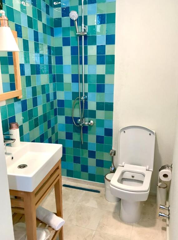 Айвалык: Ayvalik Rebetiko Otel