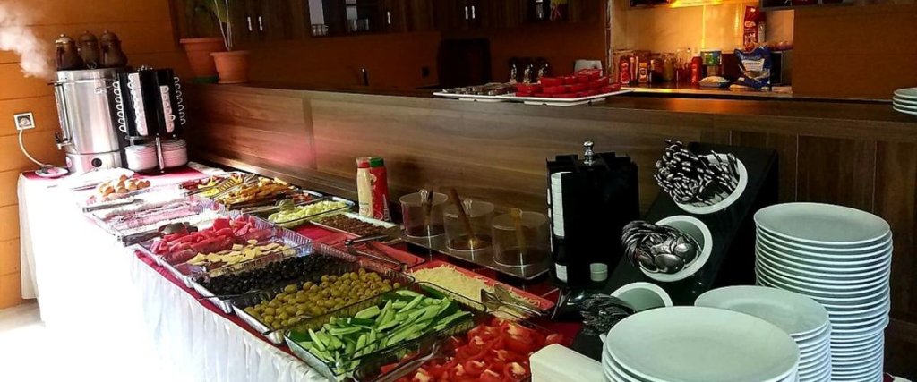 Арсин: Akyüz Kardeşler Otel & Bungolow