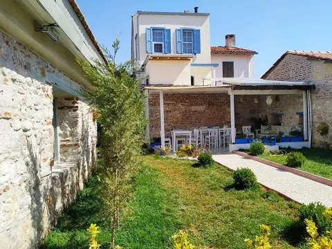Айвалык: Belkıs Konukevi