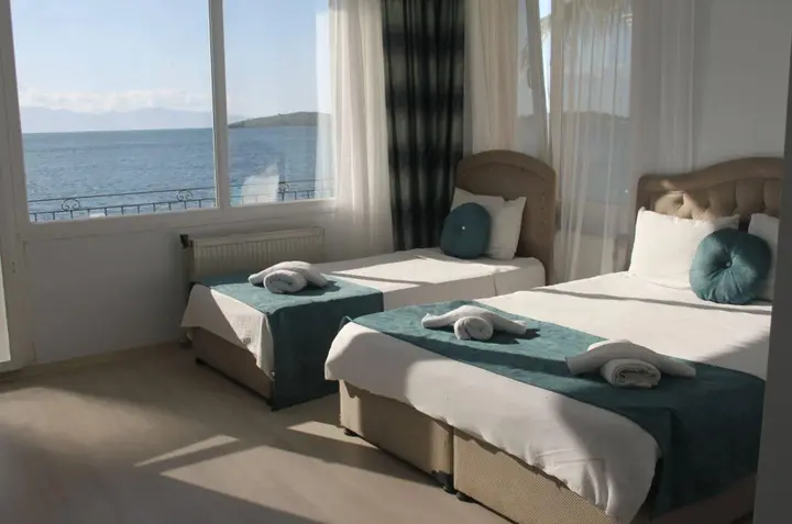 Фоча: Foca Kumsal Hotel