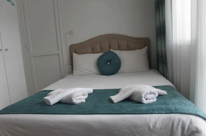 Фоча: Foca Kumsal Hotel