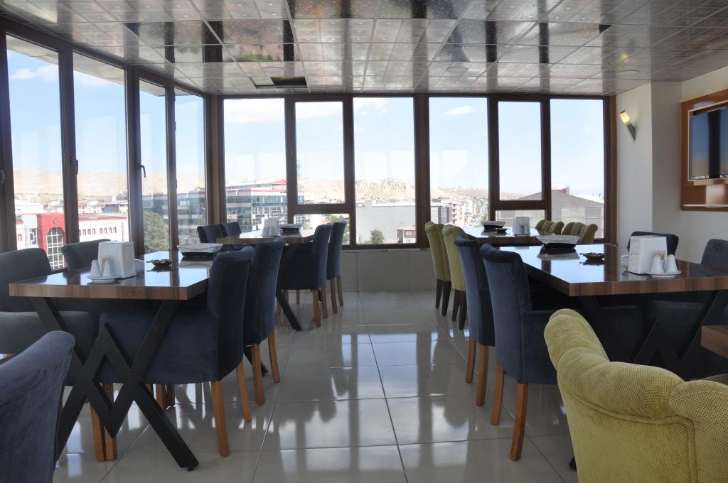 Эрчиш: Dilman Gold Otel
