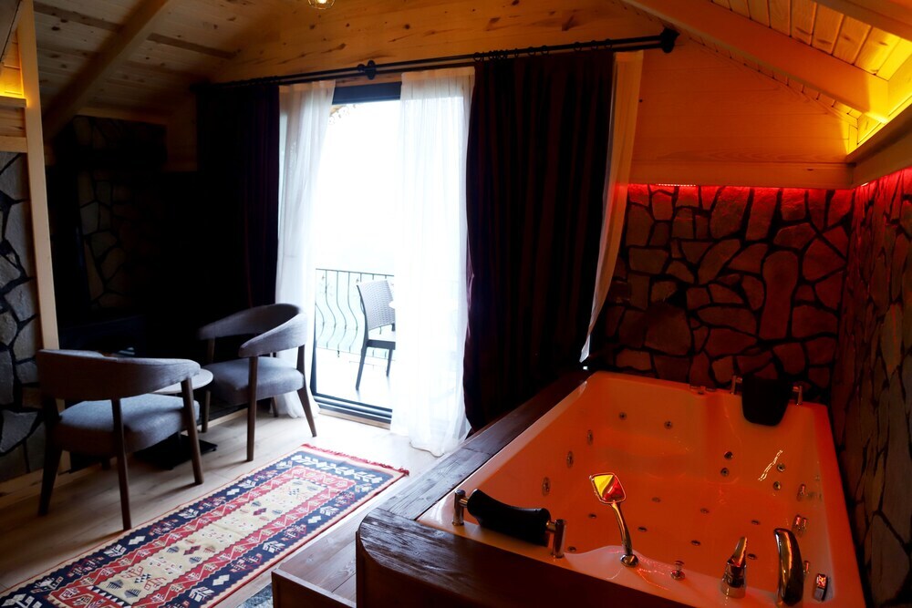 Чамлыхемшин: Yamaçda Suit Otel