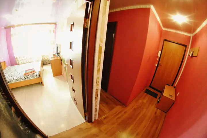 Кемерово: Vip Hotel - Kemerovo Sportivnaya 38