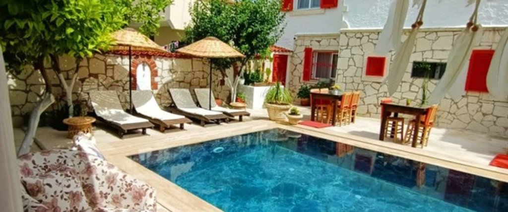 Чешме: Badem Ici Alacati