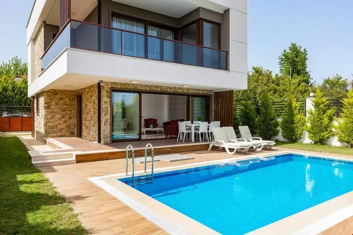 Чамьюва: Villa Elegans Çamyuva