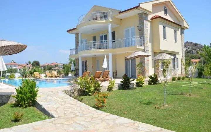 Дальян: Villa Begonvil